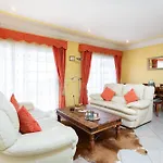 Viva Cumbres - With Pool, Jacuzzi And Sea View