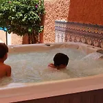 Viva Cumbres - With Pool, Jacuzzi And Sea View