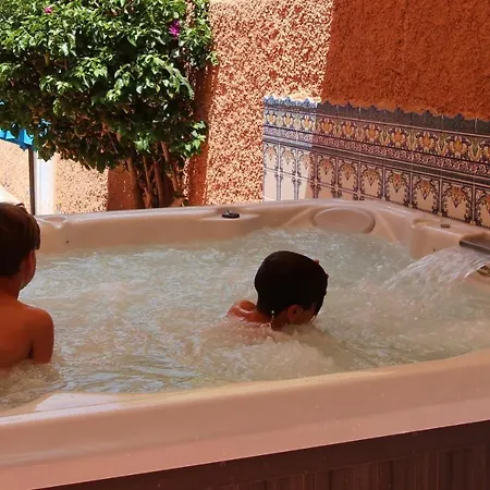 Viva Cumbres - With Pool, Jacuzzi And Sea View