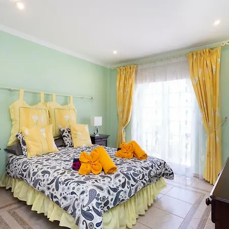 Viva Cumbres - With Pool, Jacuzzi And Sea View Чайофа